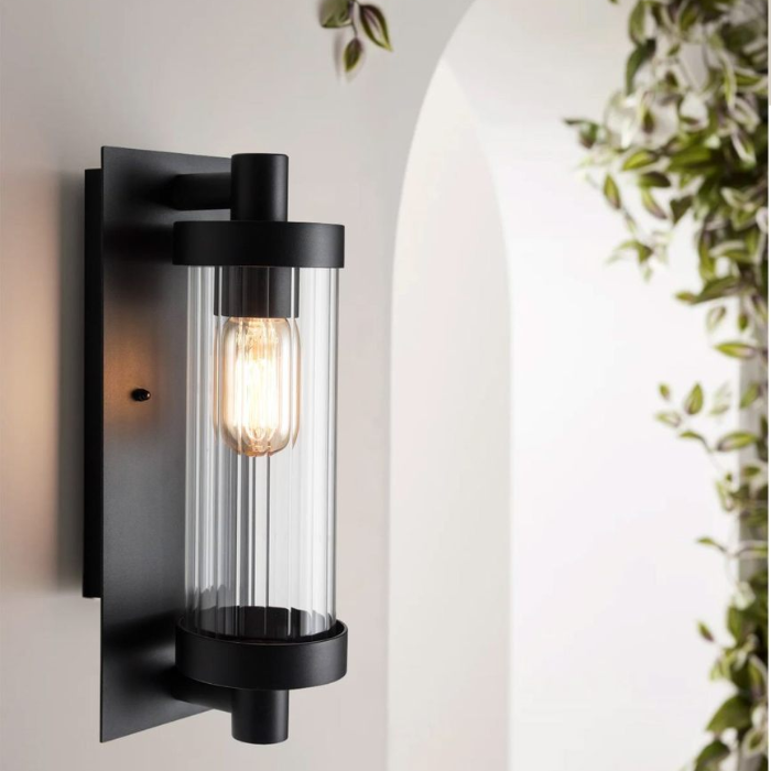 Aluminium Fitting with Fluted Clear Glass - Image 3